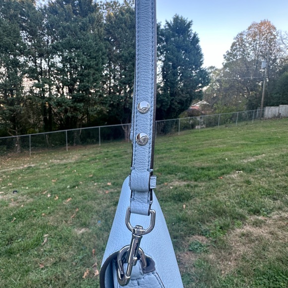 Tory Burch NWT Convertible Crossbody Pebble Leather Britten in Blue Mist R$458 - Picture 7 of 12